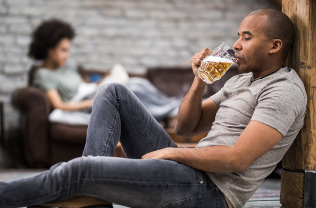 5 WAYS TO DEAL WITH AN ALCOHOLIC AT HOME