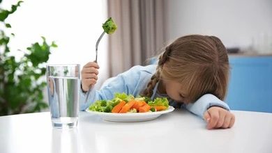 Photo of 9 Tips To Stop Mealtime Tantrums And Food Refusal In Kids